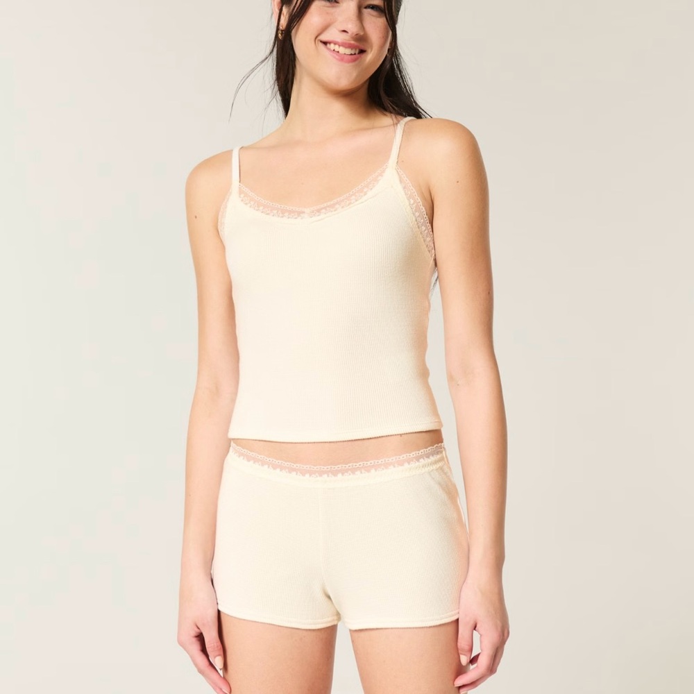 Gilly Hicks Waffle Lace Shortie Shorts
